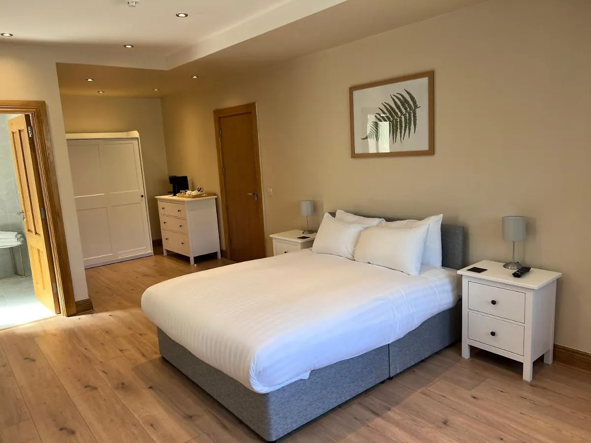 Feeney'S Audubon Lodge Galway Bed & Breakfast